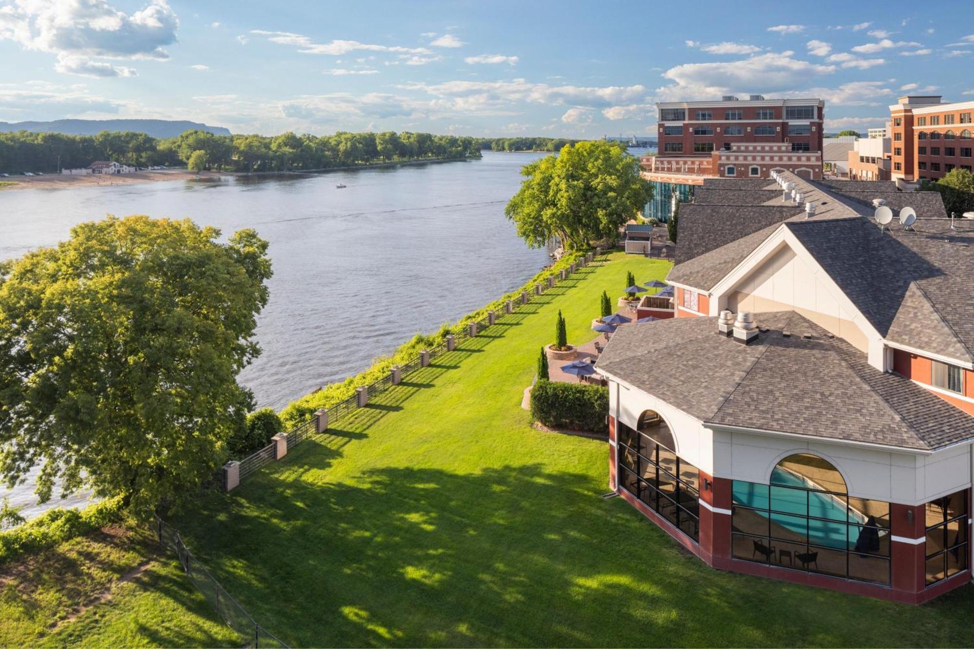 Courtyard La Crosse Downtown/Mississippi Riverfront Otel Dış mekan fotoğraf