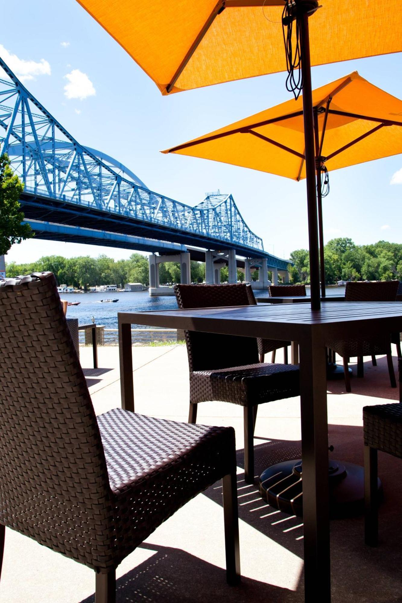 Courtyard La Crosse Downtown/Mississippi Riverfront Otel Dış mekan fotoğraf